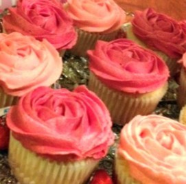 Catering_Gallery_Rose_Cupcakes